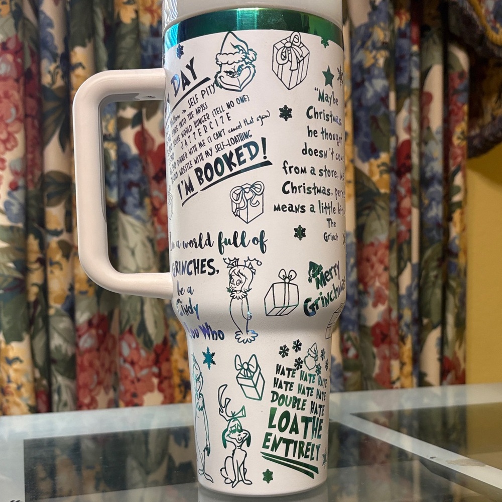 40oz Grinch Themed Travel Mug with Straw - Picture 5 of 5